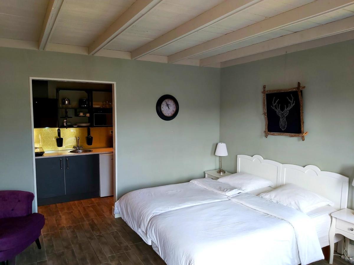 BonBon Chambre d'hôtes Saint-Julien-de-Lampon Exterior foto