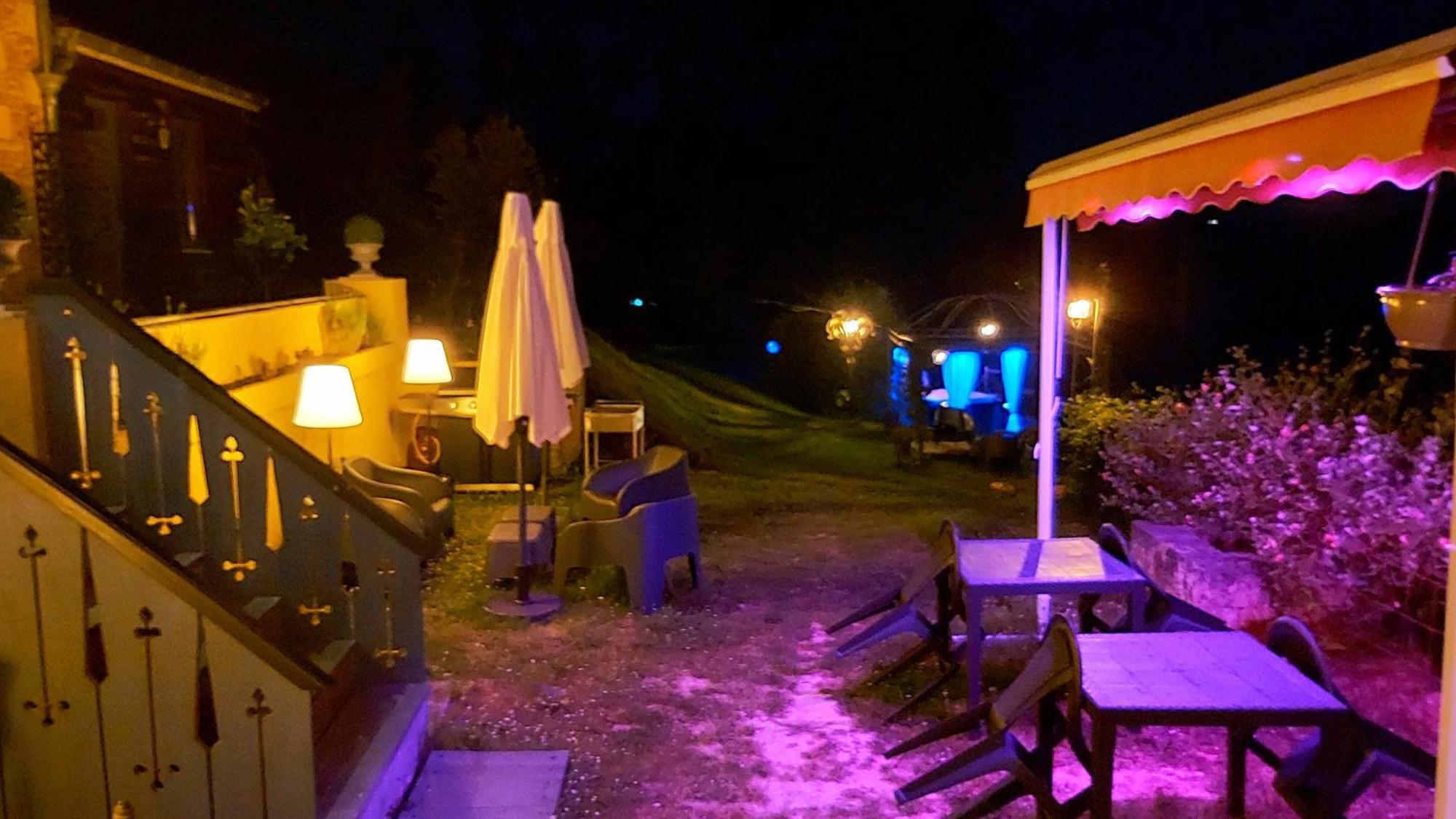 BonBon Chambre d'hôtes Saint-Julien-de-Lampon Exterior foto